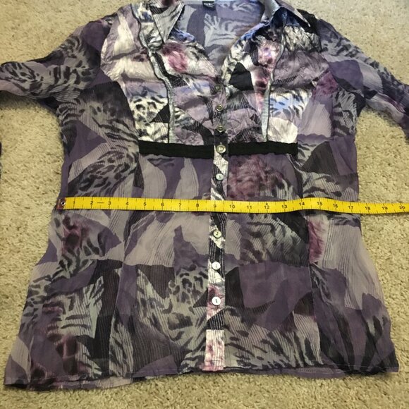 SE Stenau Purple Whimsigoth Floral & Animal Print Button Down Shirt - Picture 13 of 16